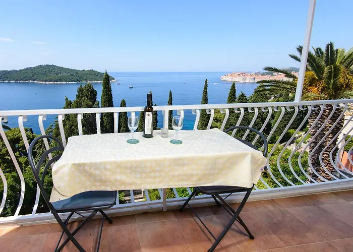 With The Beautiful Sea View In - Family Friendly *