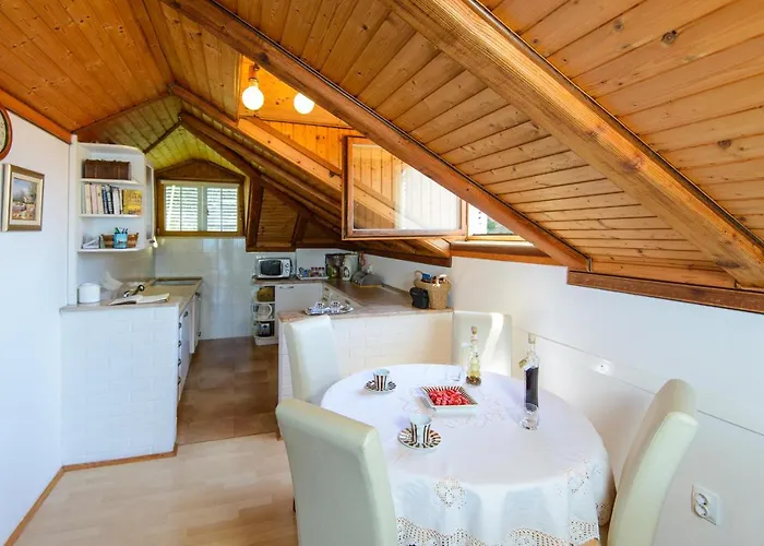 With The Beautiful Sea View In - Family Friendly Апартаменты Дубровник