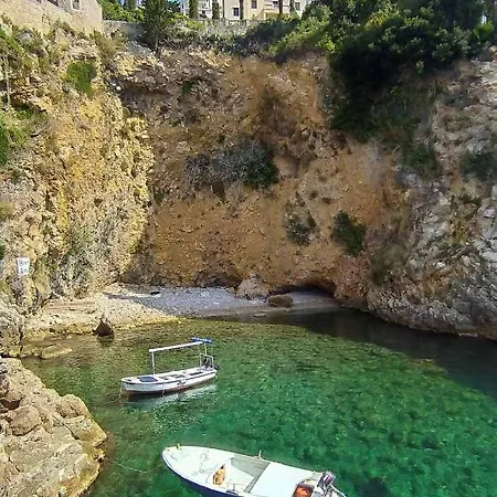 Appartamento With The Beautiful Sea View In - Family Friendly *