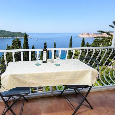 With The Beautiful Sea View In - Family Friendly *