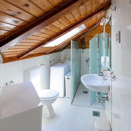 With The Beautiful Sea View In - Family Friendly *